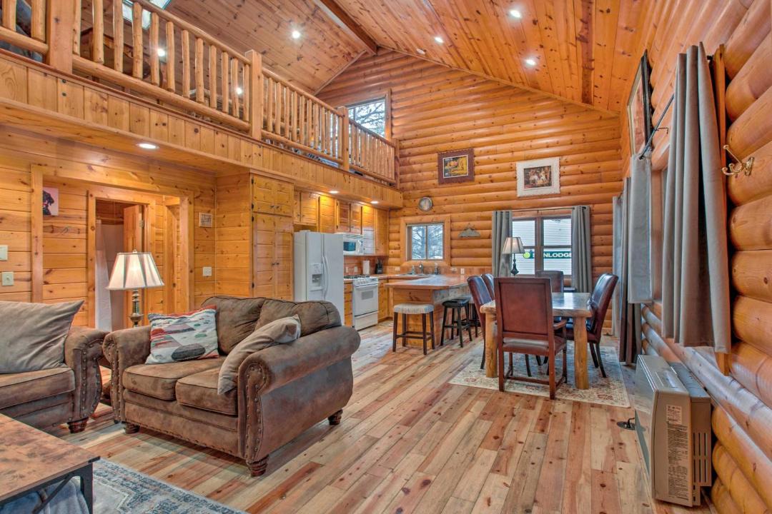Photo of Livingroom in Angel Fire