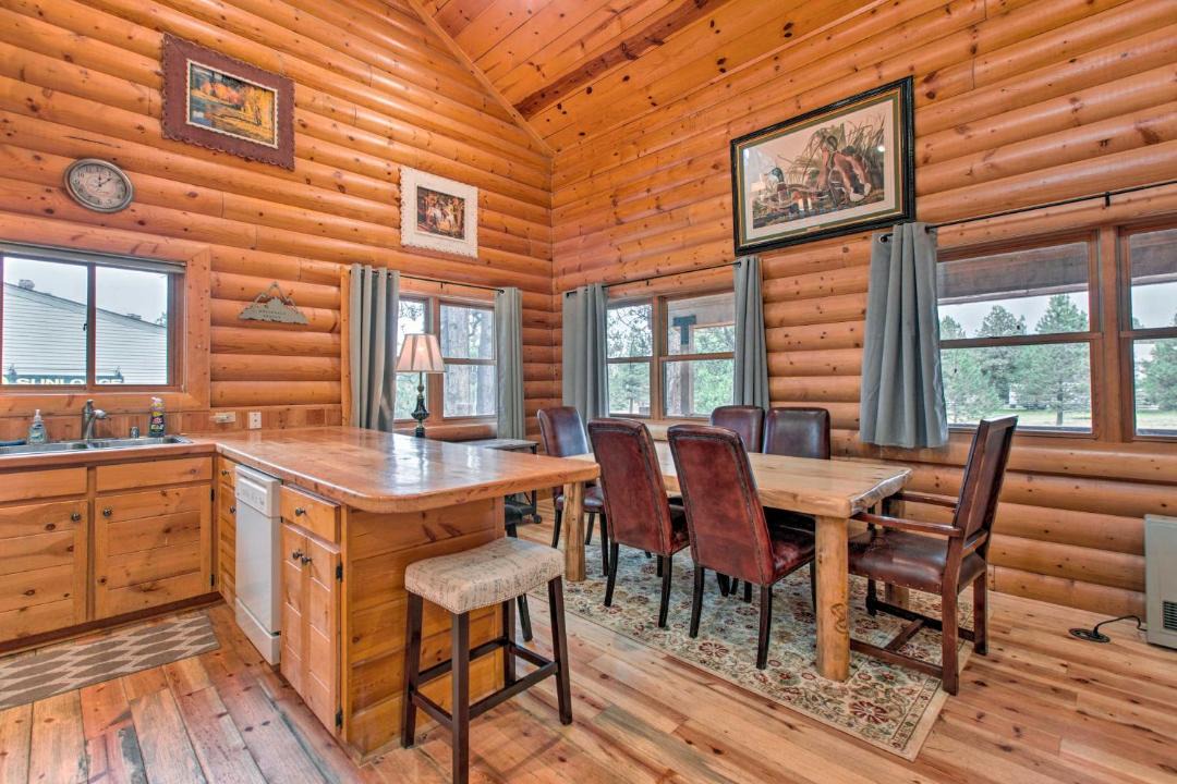 Photo of Livingroom in Angel Fire