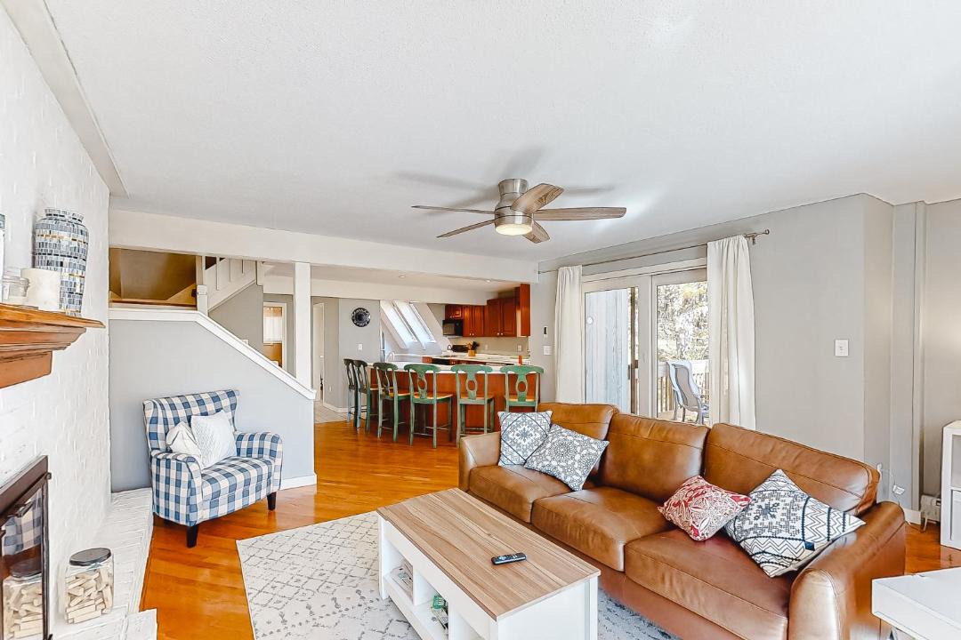 Photo of Livingroom in West Hartford