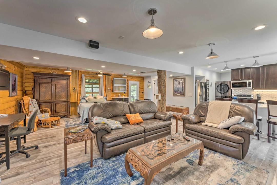 Photo of Livingroom in Bassett