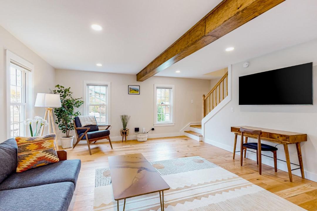 Photo of Livingroom in Hydeville