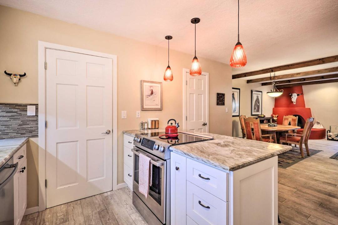 Photo of Kitchen in Northeast Santa Fe