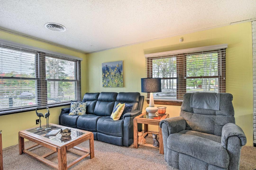 Photo of Livingroom in Gladwin