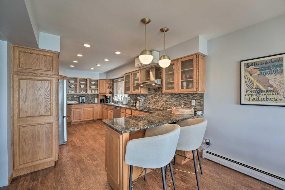 Photo of Livingroom in Delton