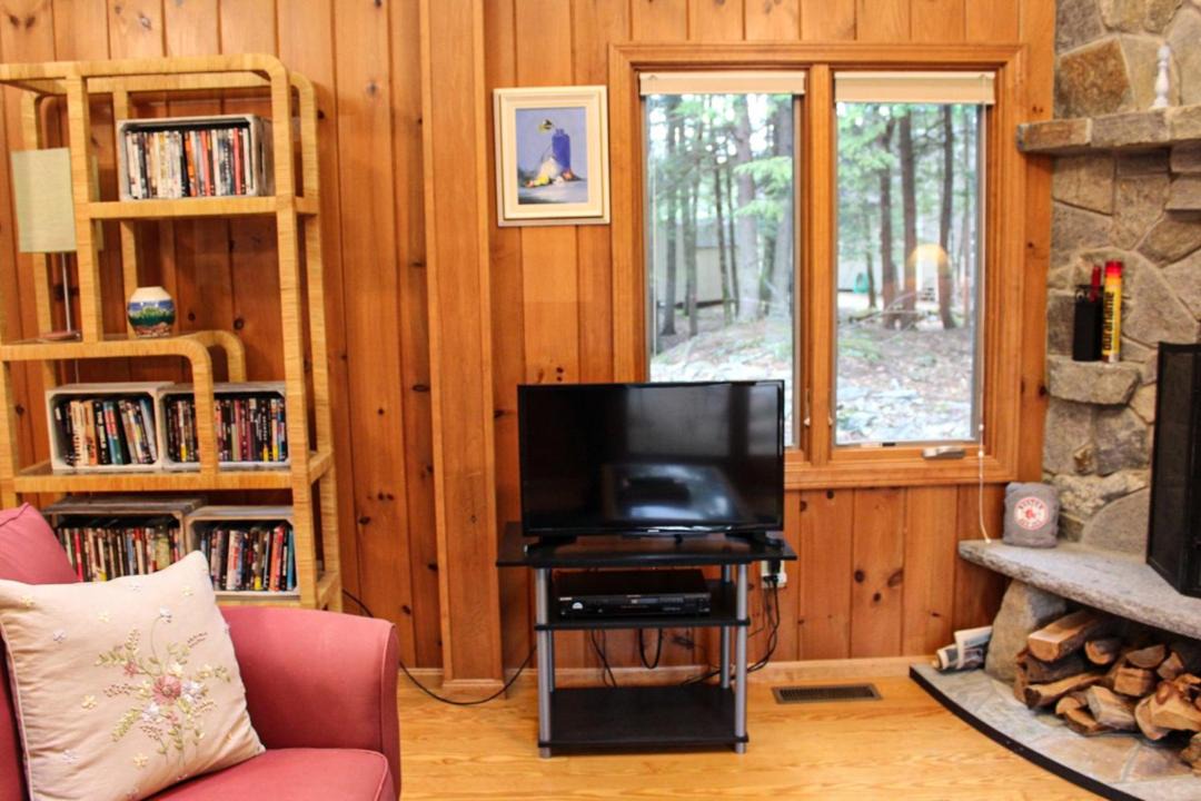 Photo of Livingroom in Meredith