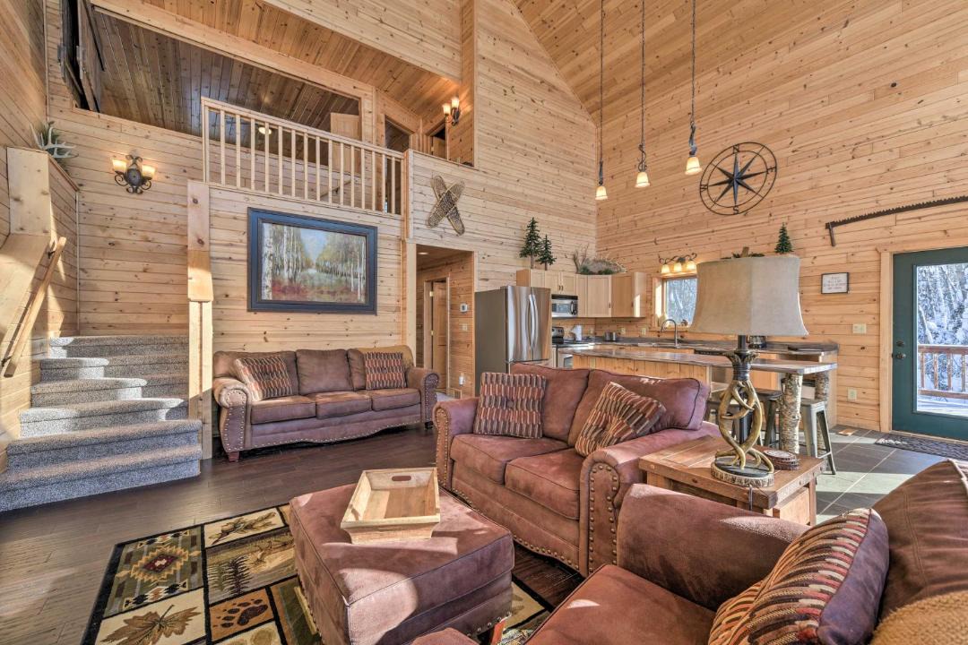Photo of Livingroom in Hayward
