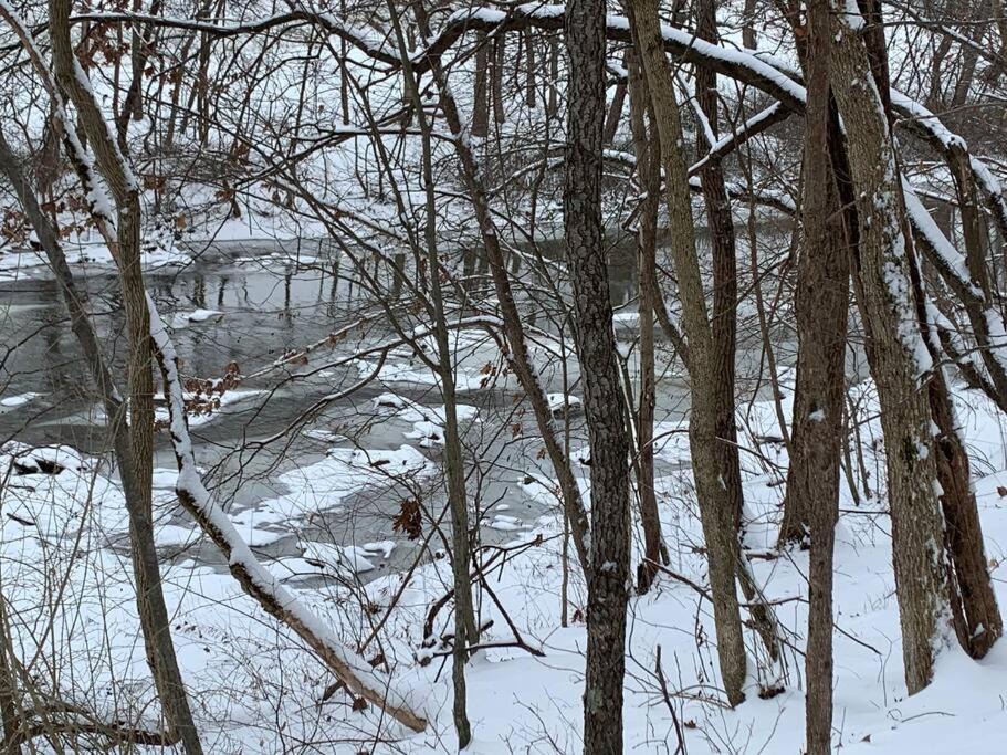 Photo of Buildings in Laurelville