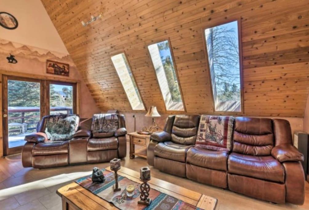 Photo of Livingroom in Angel Fire