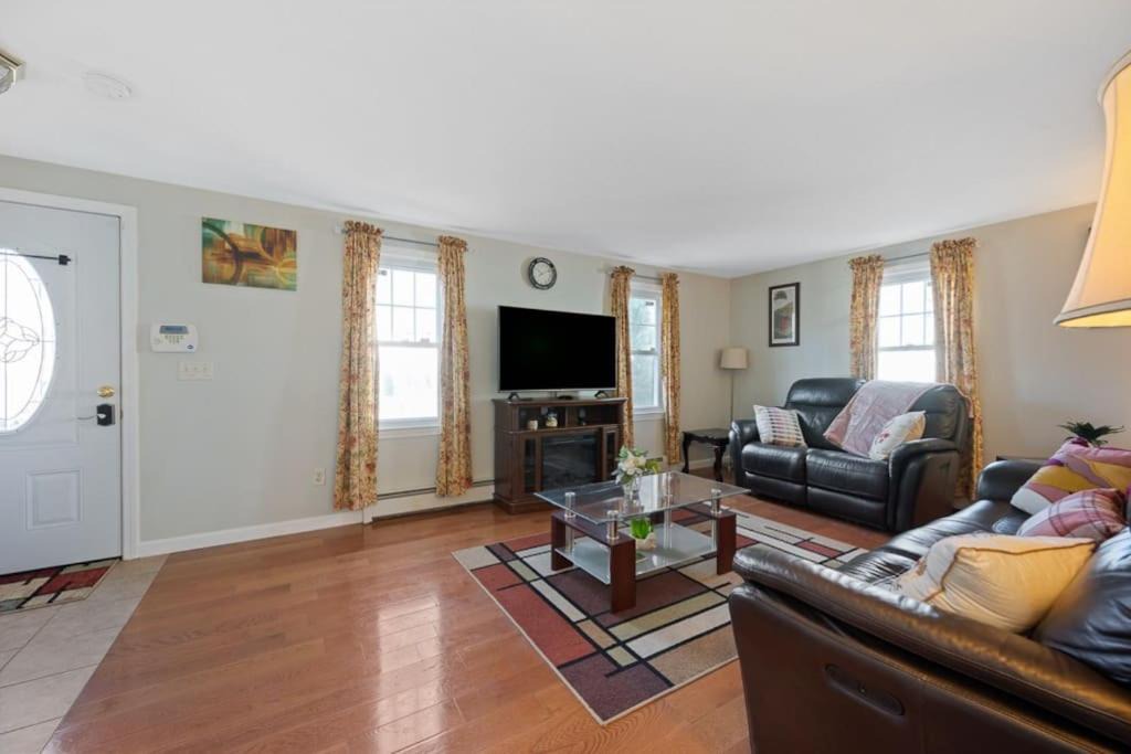 Photo of Livingroom in Worcester