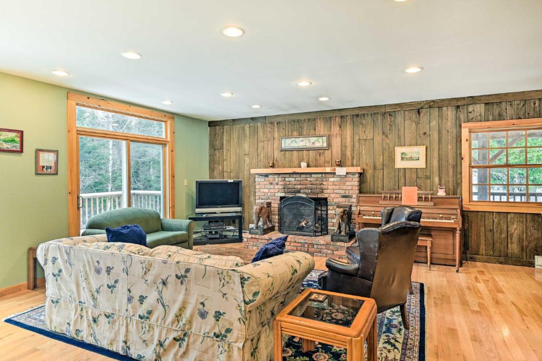 Photo of Livingroom in West Dover