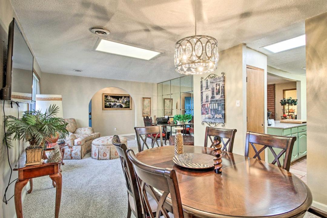 Photo of Livingroom in Rio Rancho
