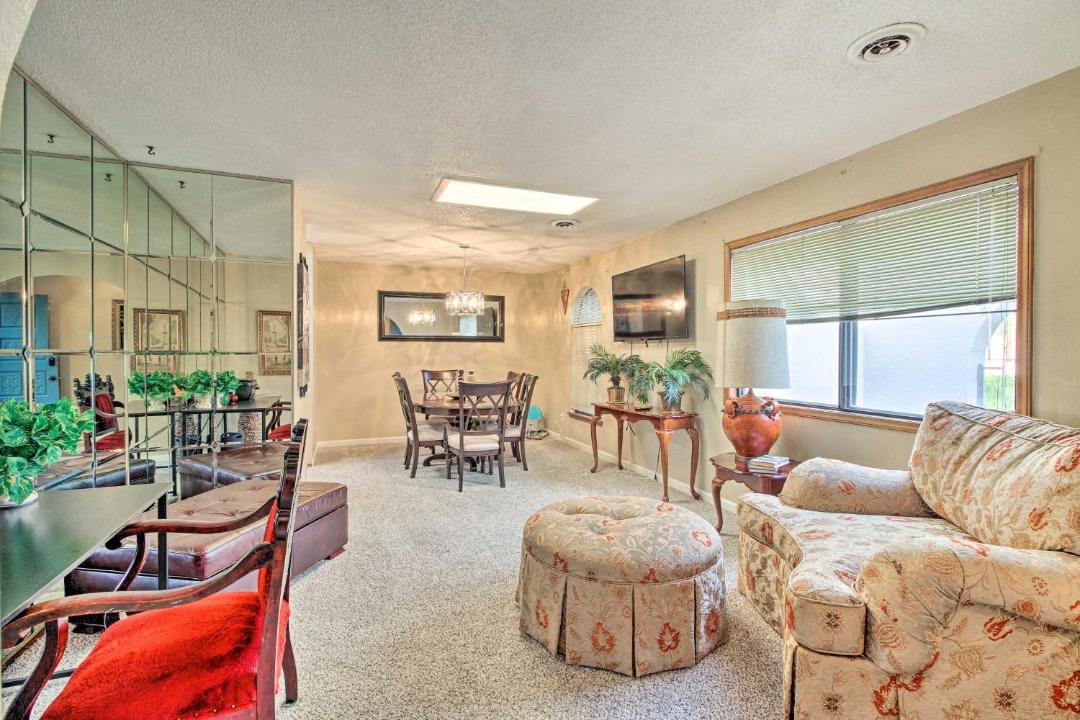 Photo of Livingroom in Rio Rancho