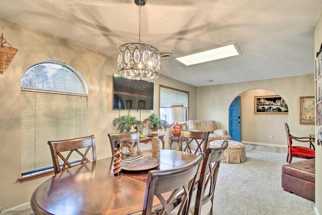 Photo of Livingroom in Rio Rancho