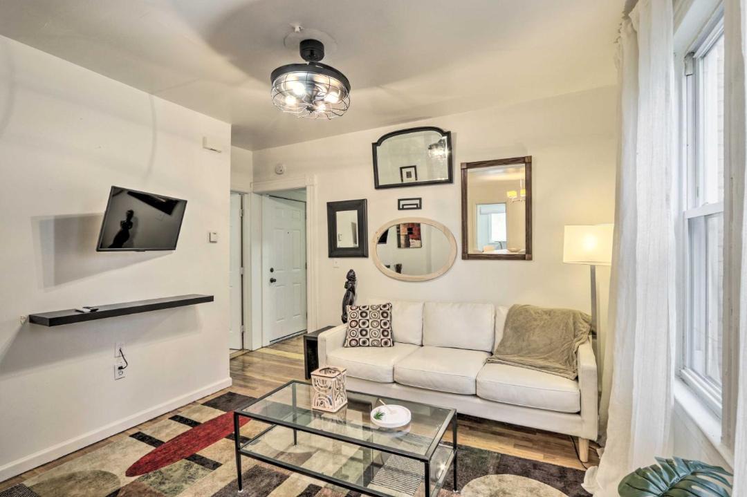 Photo of Livingroom in Hartford