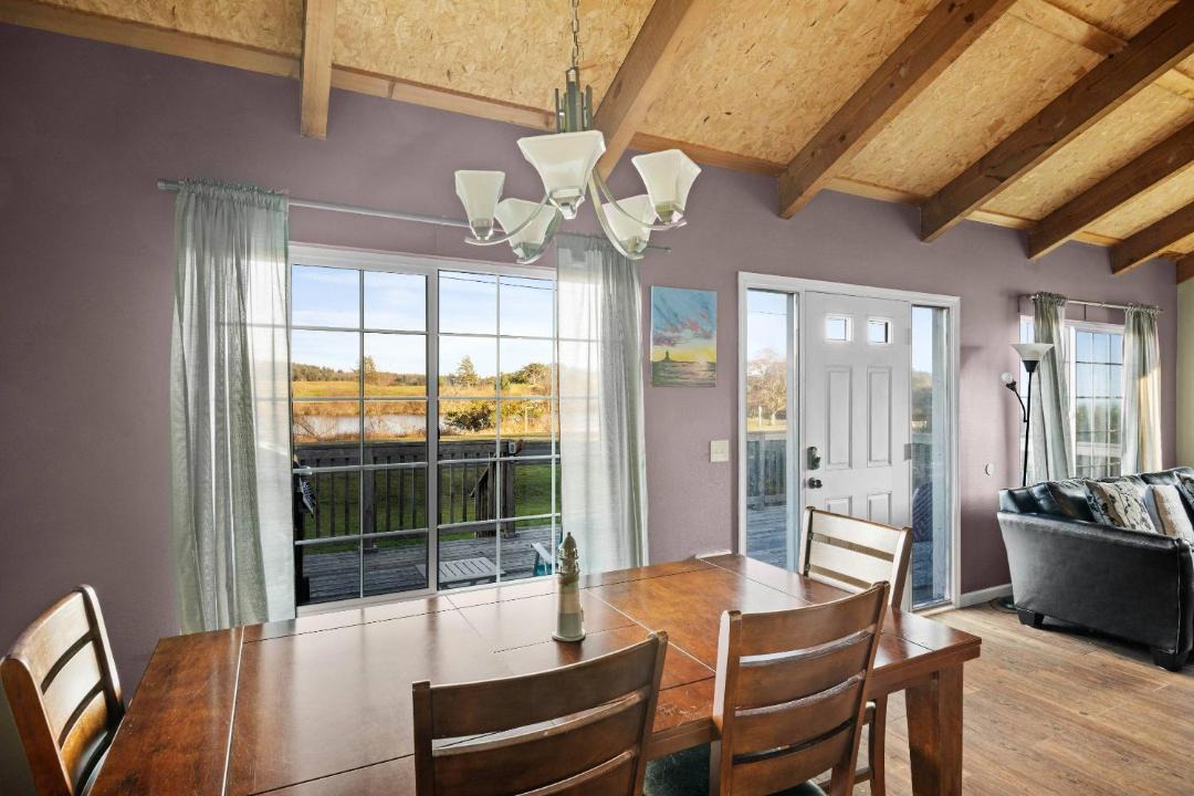 Photo of Livingroom in Sunset Beach