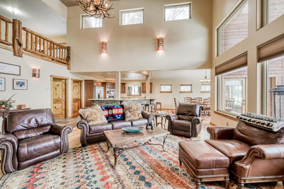 Photo of Livingroom in Angel Fire