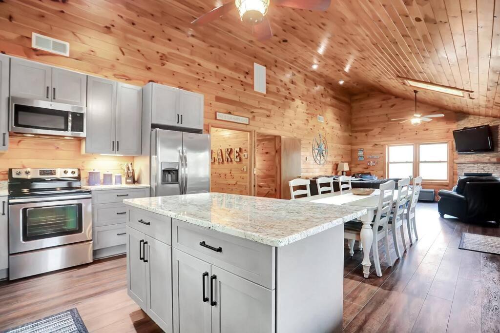 Photo of Kitchen in McHenry