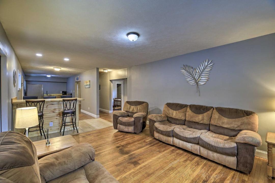 Photo of Livingroom in Mullens