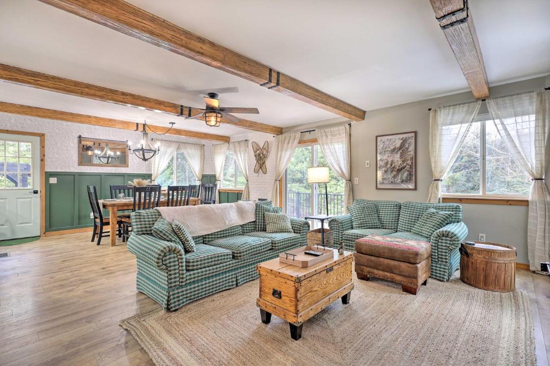 Photo of Livingroom in Chestertown