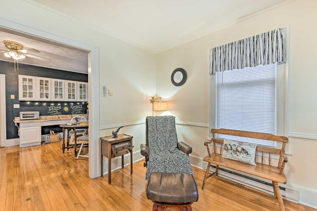 Photo of Livingroom in Mohawk