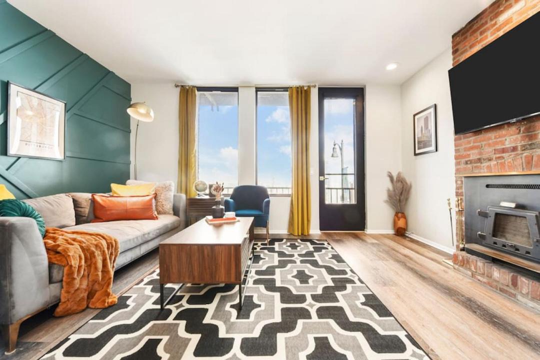 Photo of Livingroom in Mount Washington