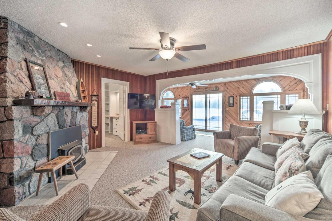 Photo of Livingroom in Chetek