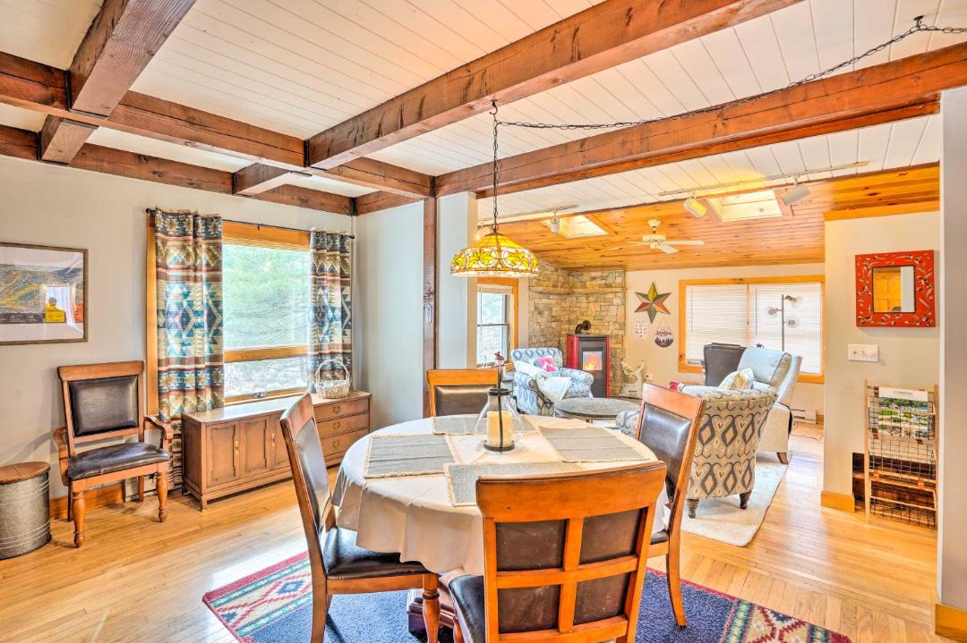 Photo of Livingroom in Charlemont