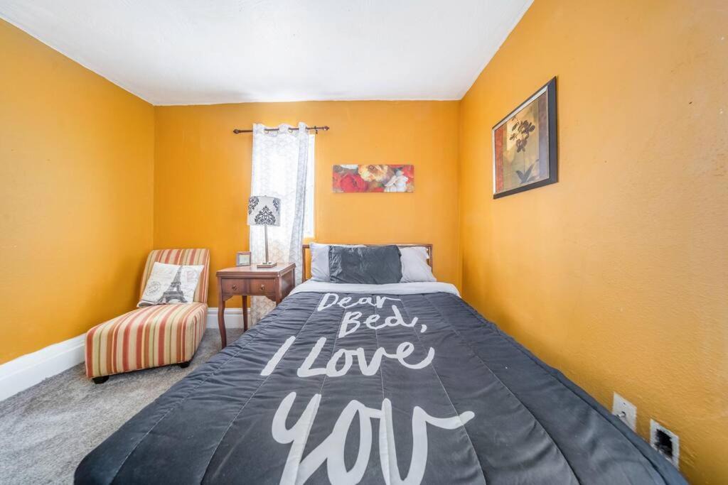 Photo of Bedroom in Akron