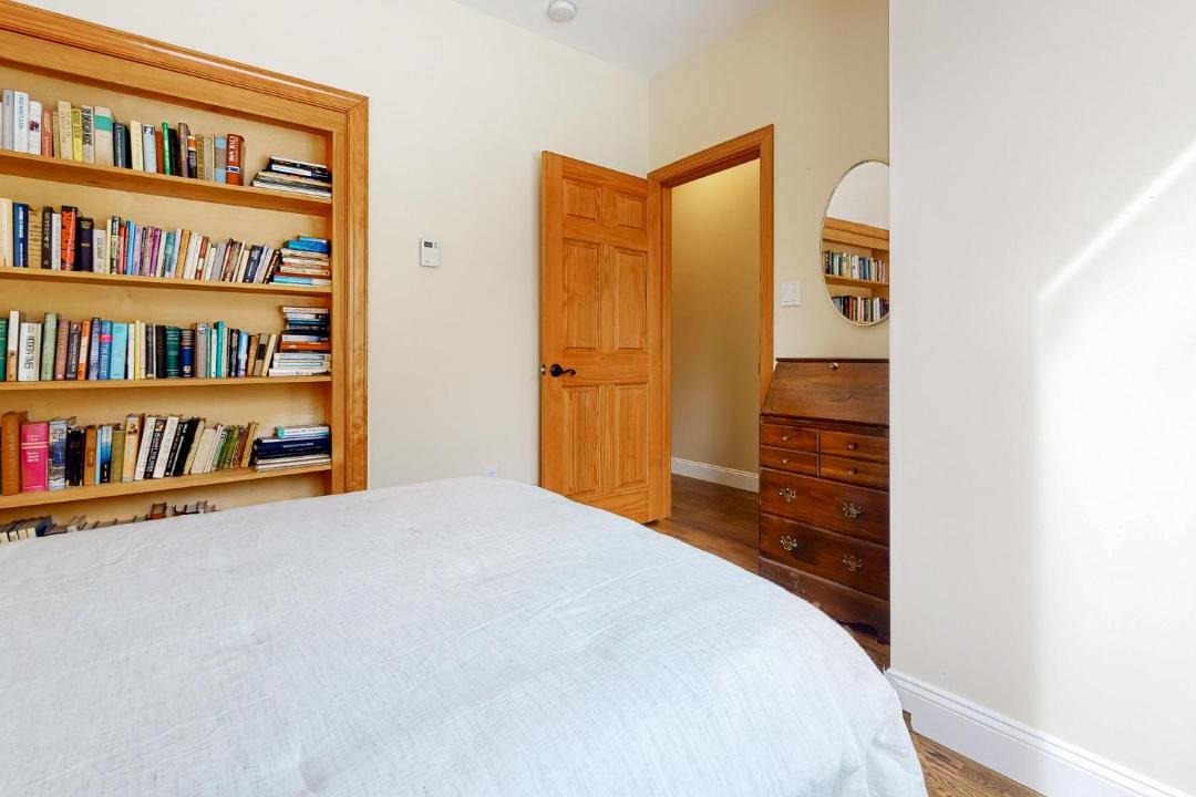 Photo of Bedroom in Malletts Bay