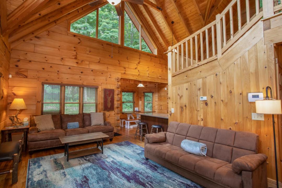 Photo of Livingroom in West Jefferson