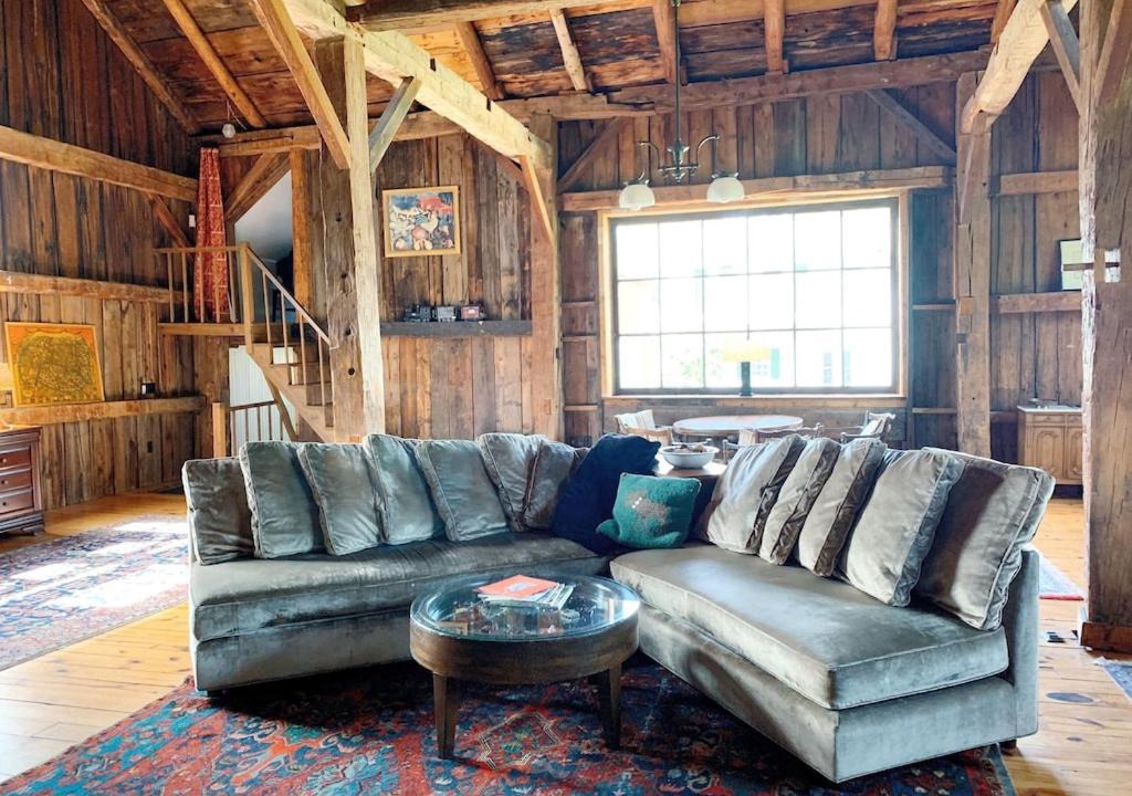 Photo of Livingroom in Manchester Center