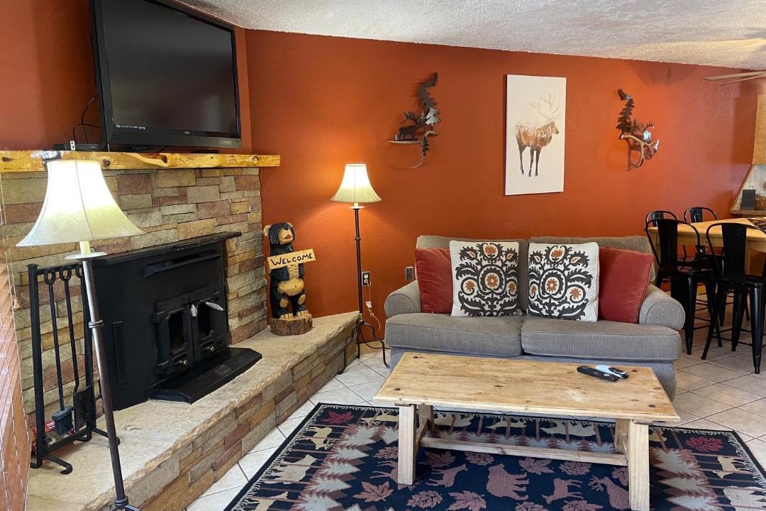 Photo of Livingroom in Red River