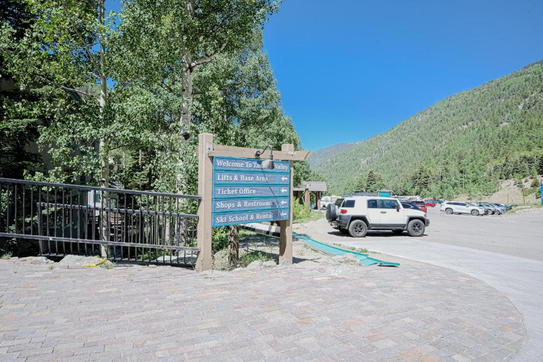 Photo of Others in Taos Ski Valley