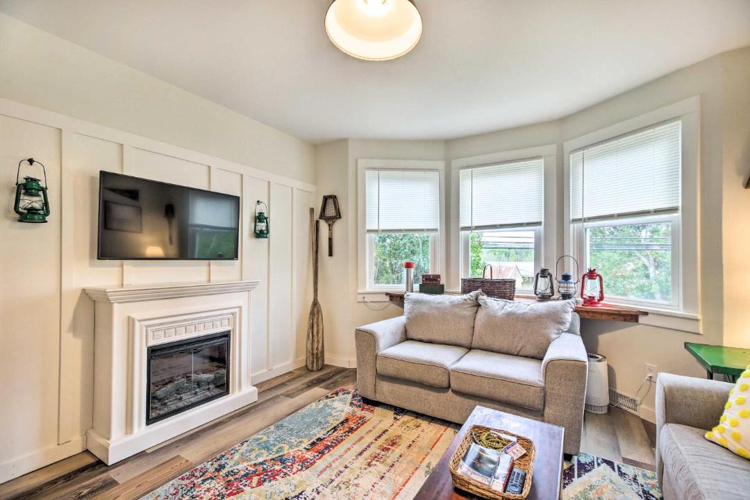 Photo of Livingroom in Saranac Lake