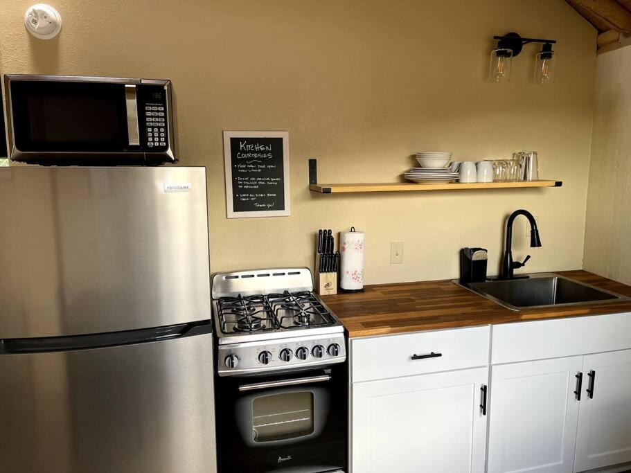 Photo of Kitchen in South Fork