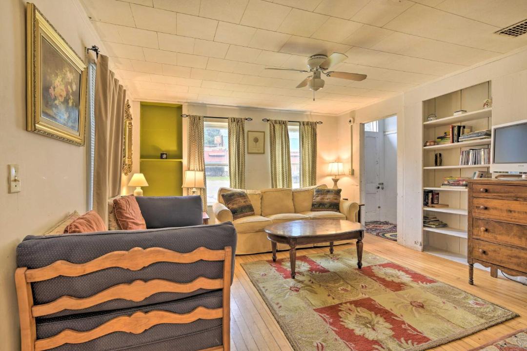 Photo of Livingroom in Granville