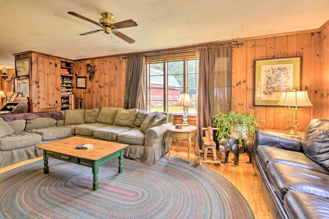 Photo of Livingroom in Granville