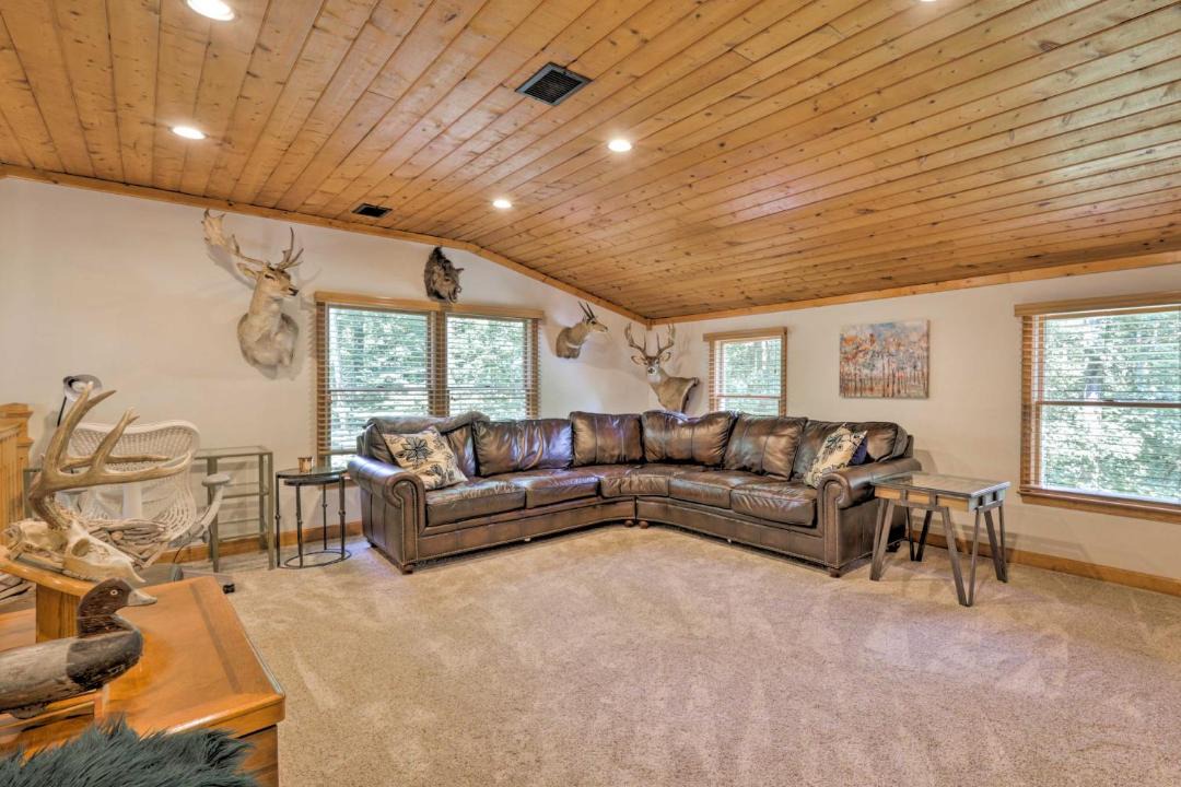 Photo of Livingroom in Aldie