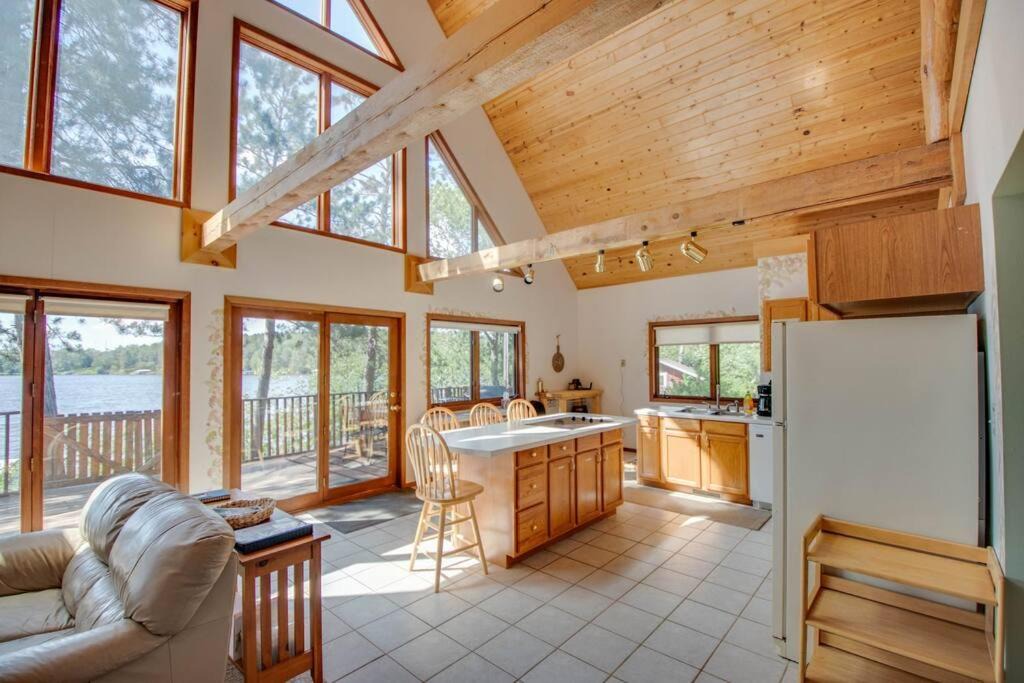 Photo of Livingroom in Minong