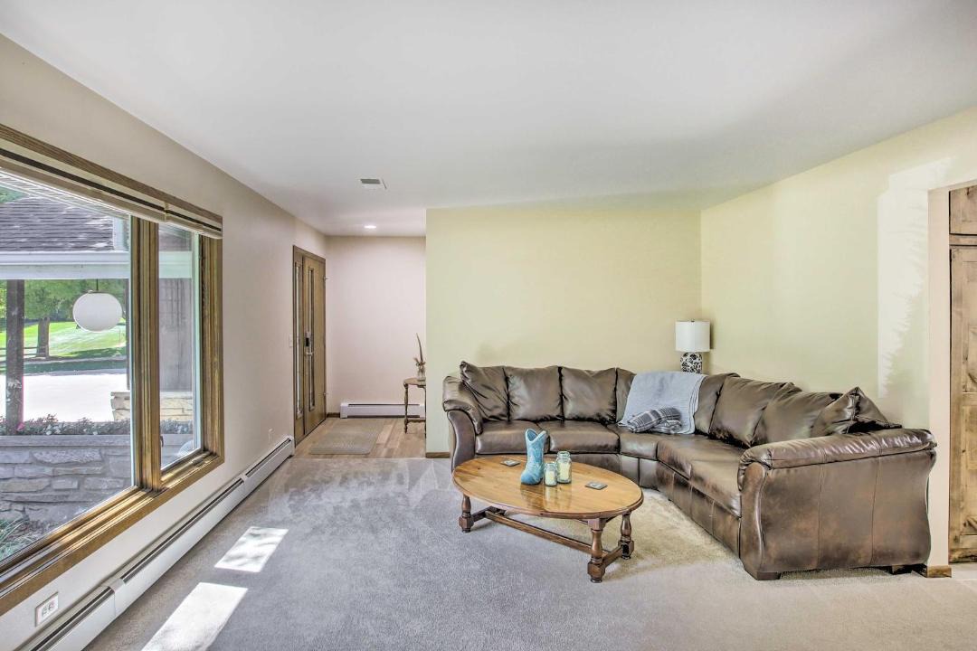 Photo of Livingroom in Branch