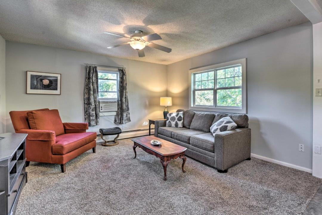 Photo of Livingroom in Watertown