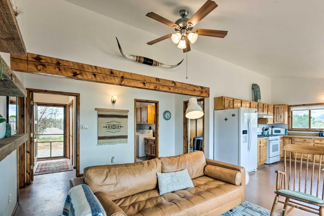 Photo of Livingroom in Taos