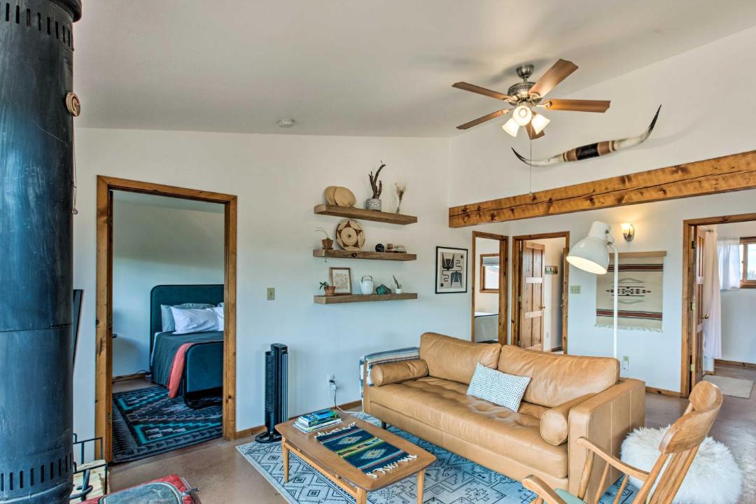 Photo of Livingroom in Taos
