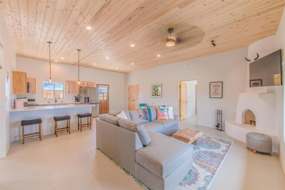 Photo of Livingroom in Taos