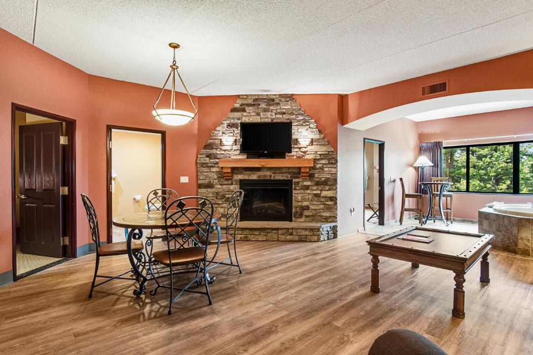 Photo of Livingroom in Wisconsin Dells