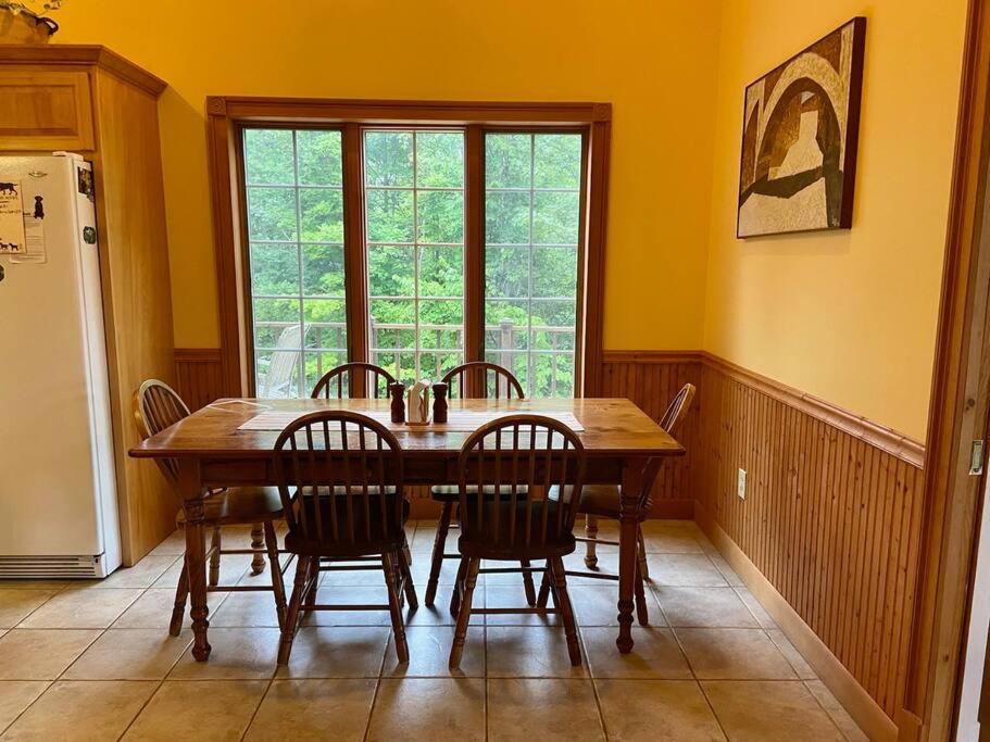 Photo of Livingroom in Shaftsbury