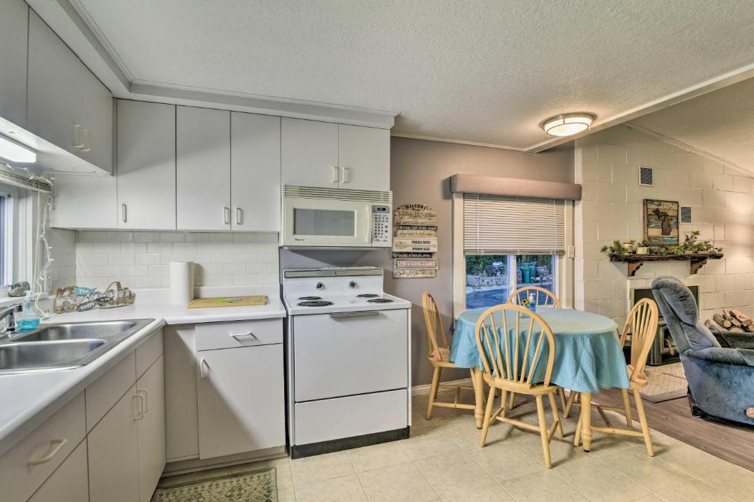 Photo of Kitchen in East Tawas