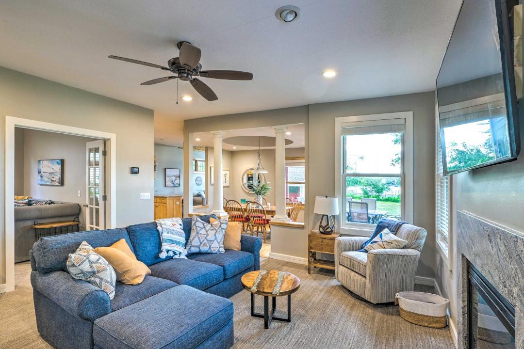 Photo of Livingroom in Mound