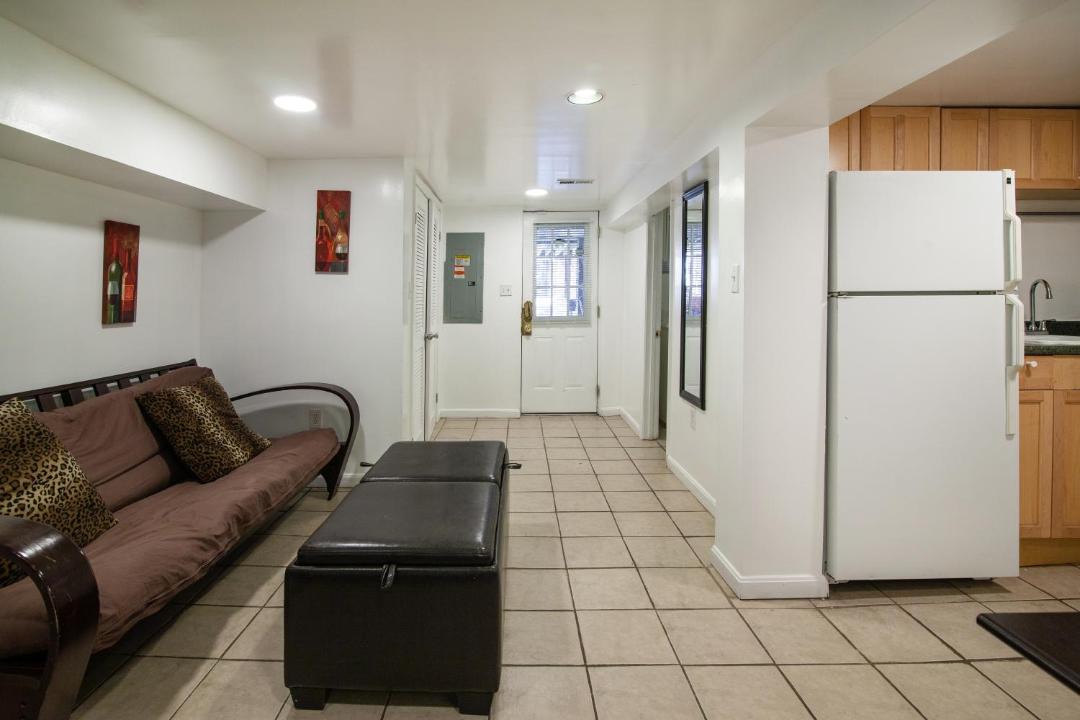 Photo of Livingroom in Petworth
