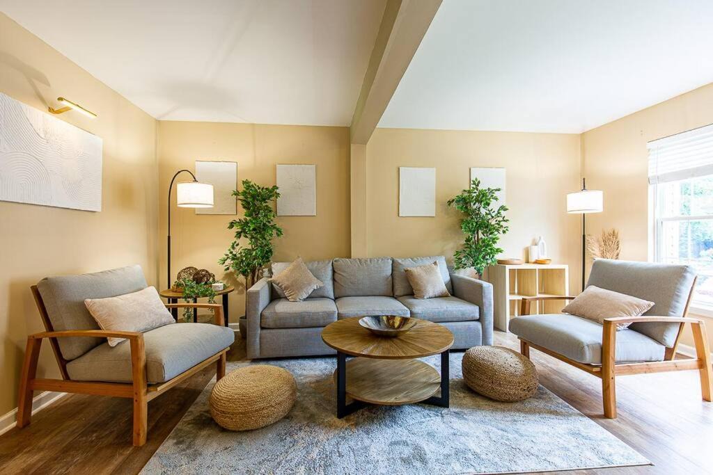 Photo of Livingroom in Germantown